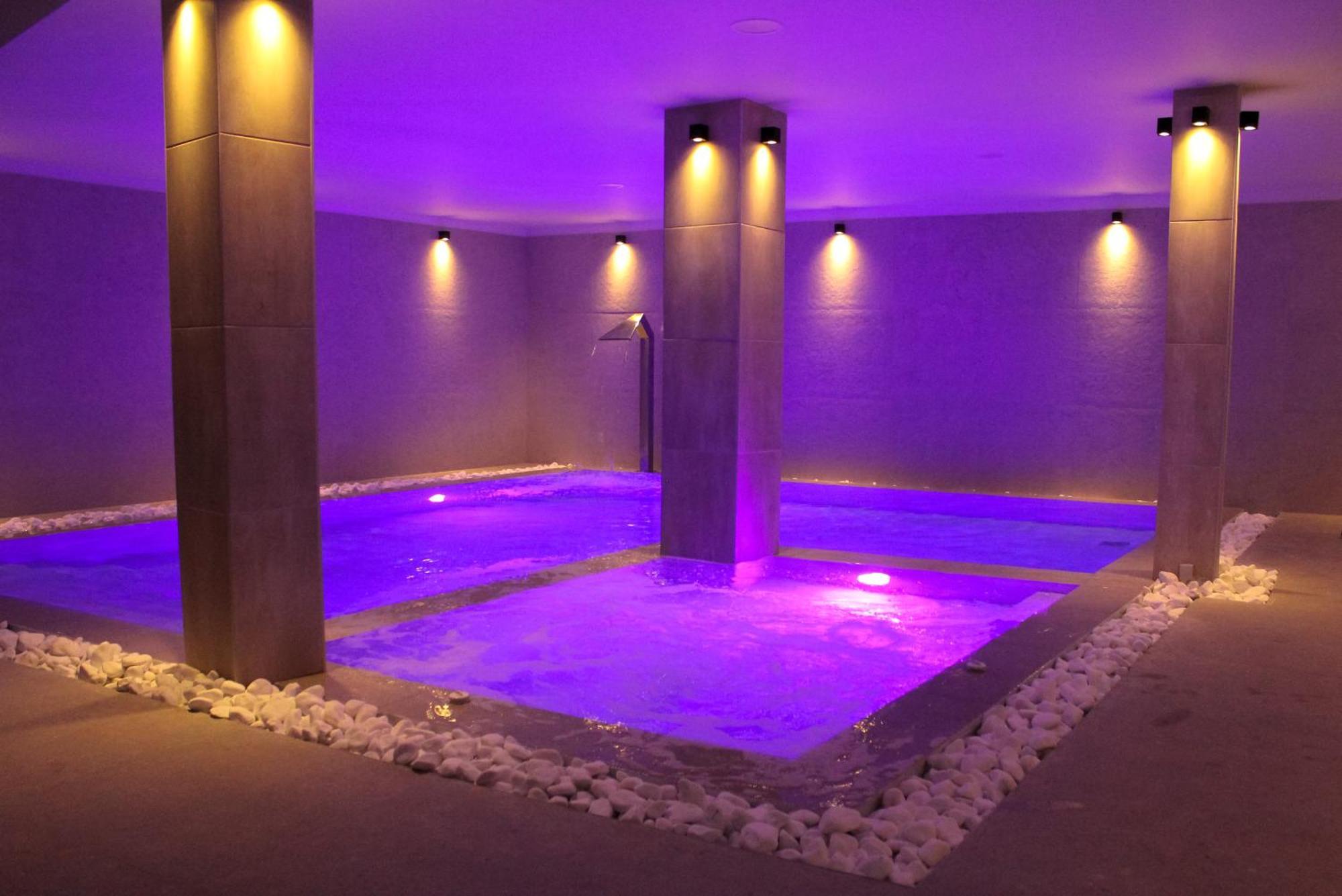Urbanbay Hotel & Spa カヴァラ エクステリア 写真